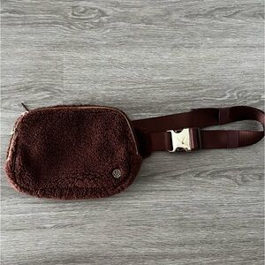 Lululemon Large 2L Fleece Everywhere Belt Bag